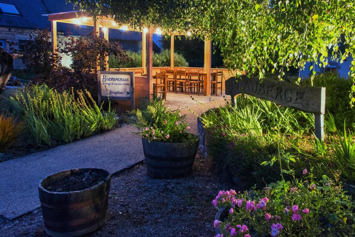 Domaine Le Puits De Jeanne Hotel Plouégat-Moysan Exterior photo