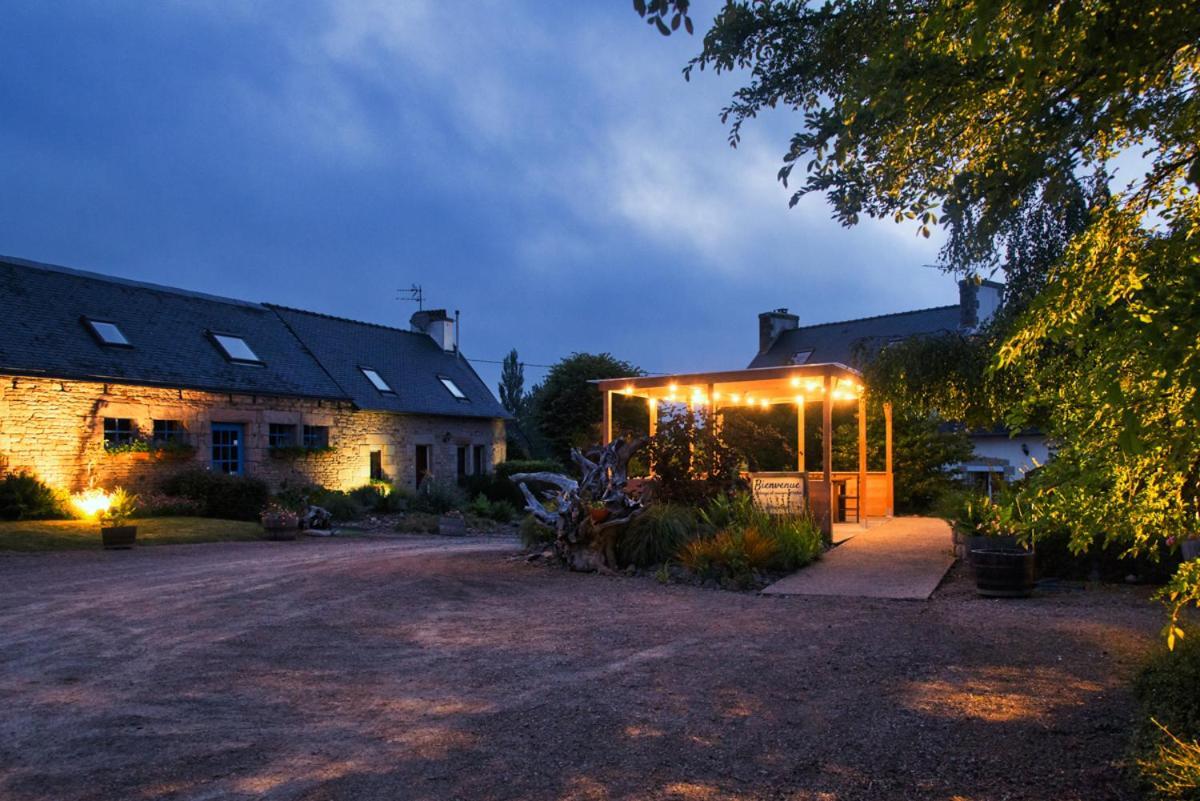 Domaine Le Puits De Jeanne Hotel Plouégat-Moysan Exterior photo