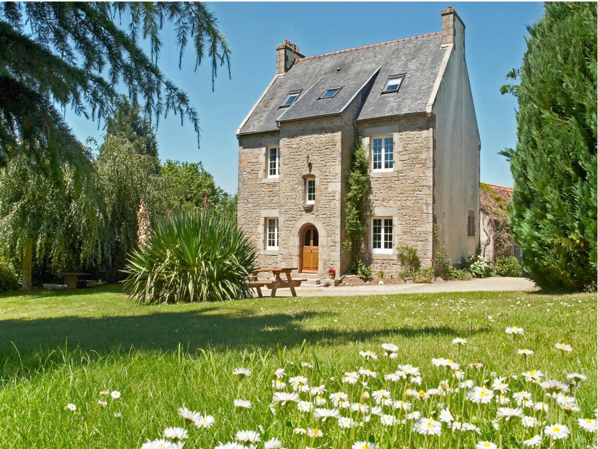 Domaine Le Puits De Jeanne Hotel Plouégat-Moysan Exterior photo